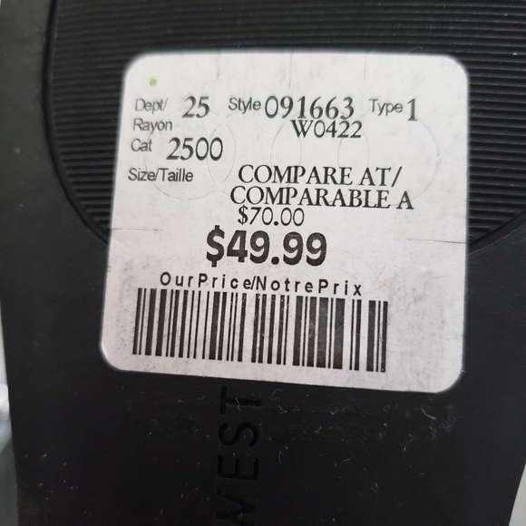 Nine West NWT Studded Slip On Sandals - Picture 10 of 10